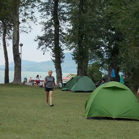 مكان تخييم &